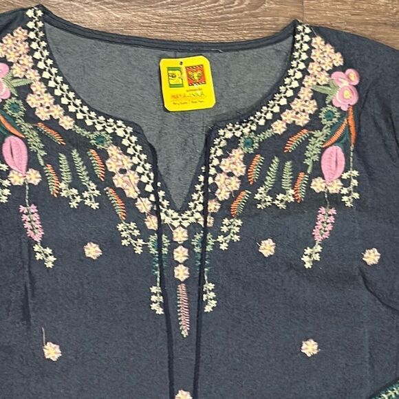Maya Inka chambray embroidered top L boho artisan crafted - Picture 2 of 10